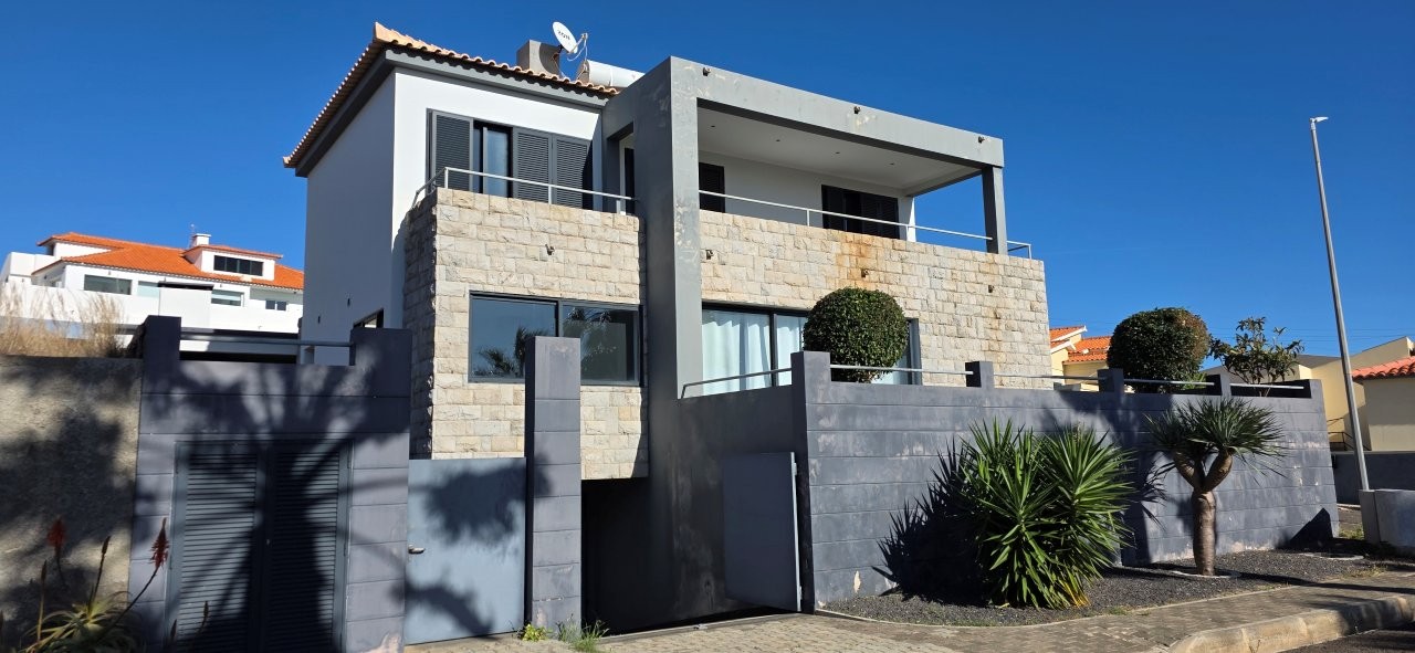 FANTÁSTICA MORADIA T3 TODA MOBILADA EM PORTO SANTO Refª PS375