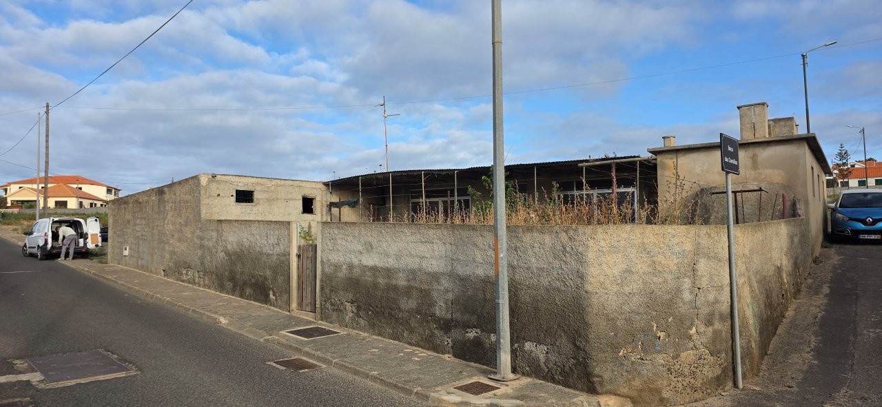 MORADIA TÉRREA PARA VENDA EM PORTO SANTO - REFª PS379